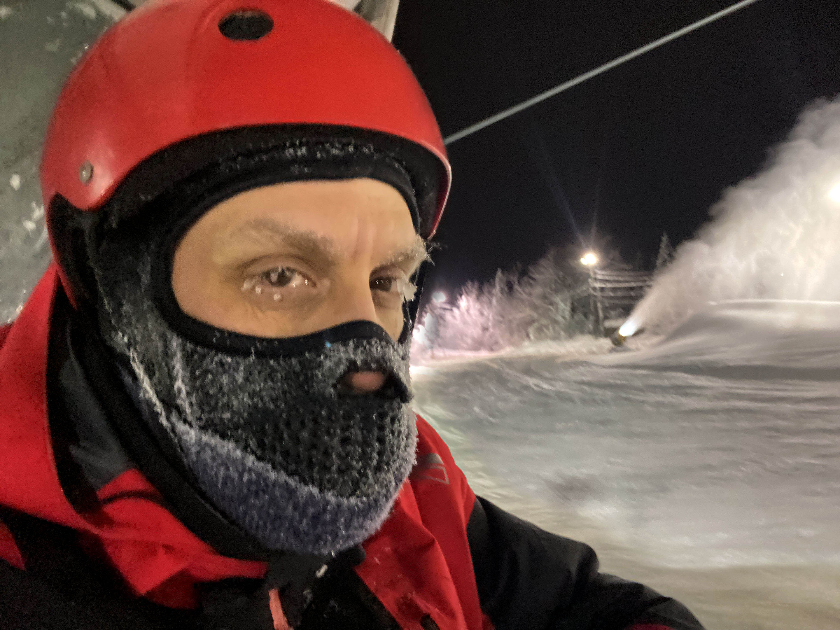 iphone11_selfie_stoneham_snowboard_chairlift