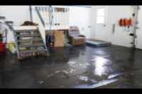 garage_clean_floor